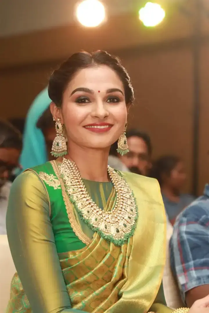 ANDREA JEREMIAH IN INDIAN TRADITIONAL GREEN SAREE JEWELRY